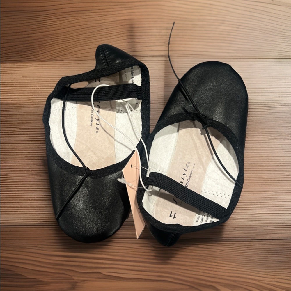 Freestyle by Danskin Black Ballet Slippers